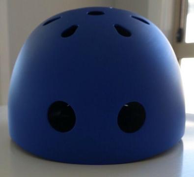 Kids Helmet - Adjustable - 3 to 8 y.o