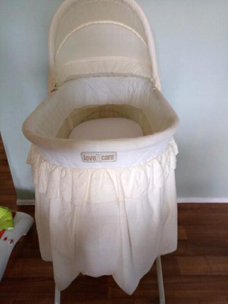 Bassinet - love and care