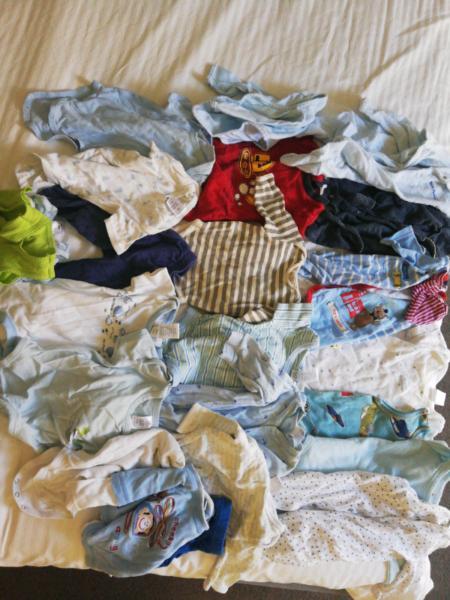 Large lot baby clothes size 000