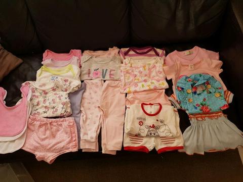 Baby girl summer clothes size 6-12 m