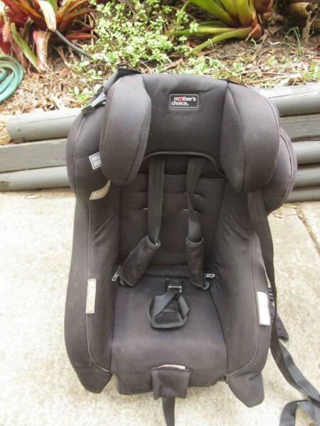 Mothers Choice baby and toddler car seat