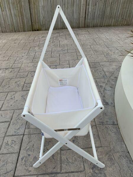 Mothers choice bassinet