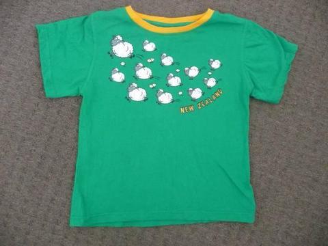 Green Sheep Tshirt Fit Size 5/6 years