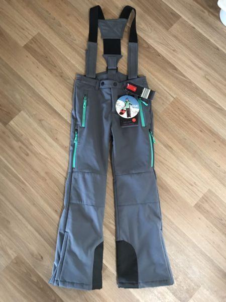 Girls size 8 snow pants - NEW with braces soft shell snow extreme