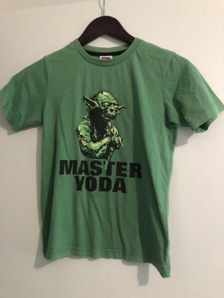 Boys size 10 Yoda shirt Star Wars