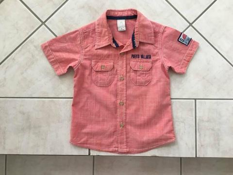 Size 3 Boys Button Up Shirt Short Sleeve Red & White w Blue