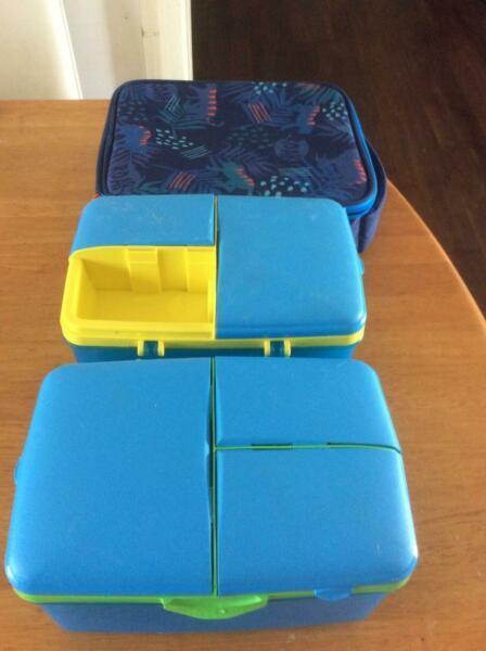 Lunch boxes (x3)