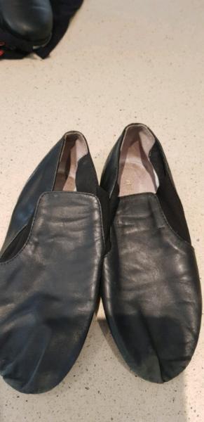 Bloch black leather jazz shoes sizr 1.5
