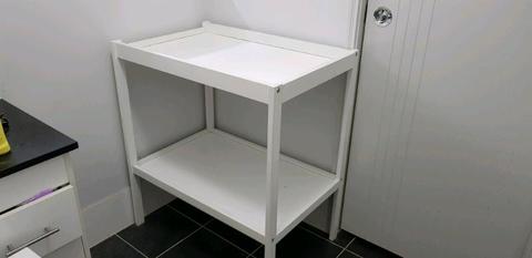 Change table for sale