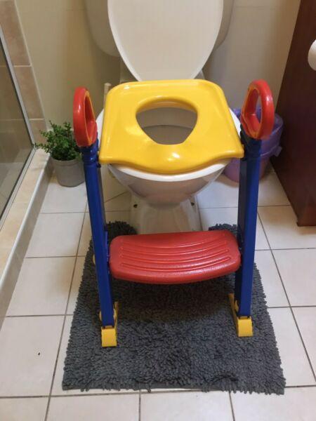Toilet training seat