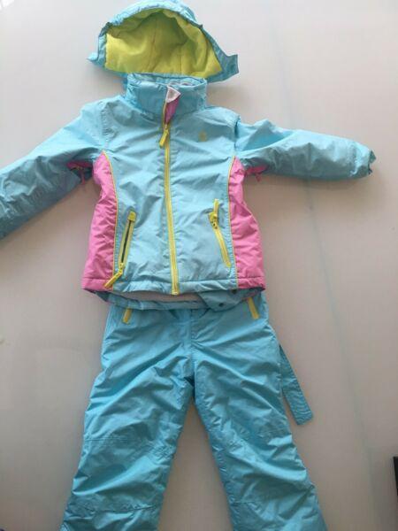 Kids snow jacket and pants Size 6