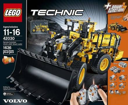 LEGO Technic Remote Controlled VOLVO L350F Wheel Loader 42030 NEW