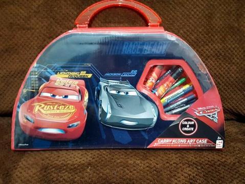 Disney Pixar Cars 3 Carry Along Art Case/52pc Set BNIB