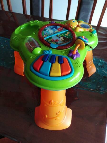 Vtech baby play and learn activity table plus walker