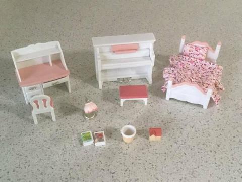 Sylvanian Families Girls Bedroom Furniture Set
