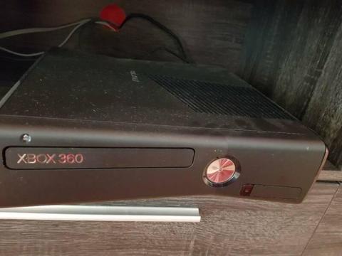 Xbox 360 with over 180 games