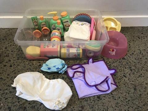 Toy baby's items