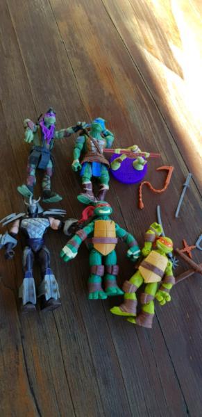 Big toys sale! -Ninja Turtles bundle