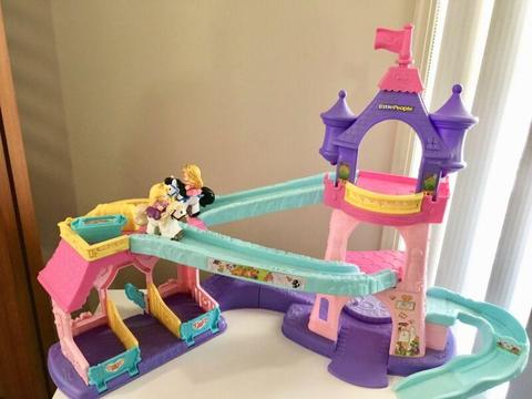 Little people Disney Princess klip klop stable