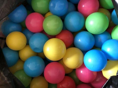 280 ball pit balls