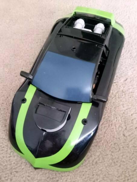 Ben 10 car and figure Kevin Levin
