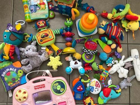 Baby Bulk Toys 0-12 Months - 20 items