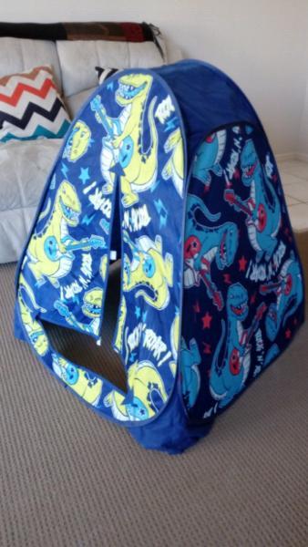 Kids play tent in neat & tidy condition