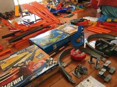 Hot Wheels Tracks - enormous collection!