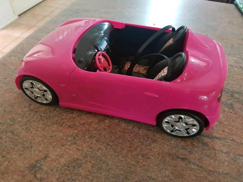 Pink barbie car