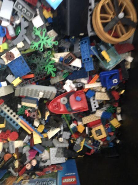 Huge bulk LEGO including some manuals and a new set