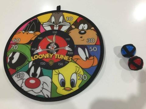 Looney Tunes Velcro Board with Balls