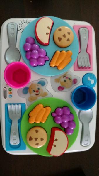 Brand new Fisher Price Say Please Snack Set