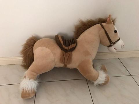 Children's horse toy with sound