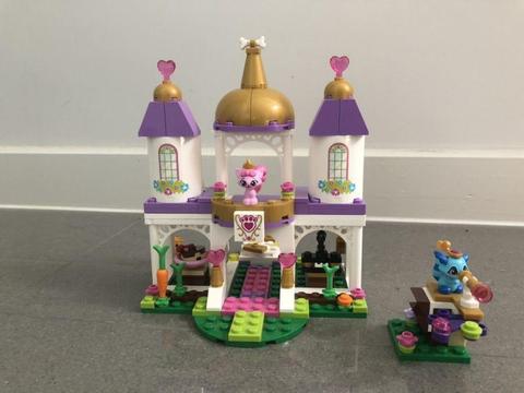 LEGO Disney princess Whisker Haven 41142