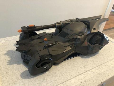 Batman car with shooting guns
