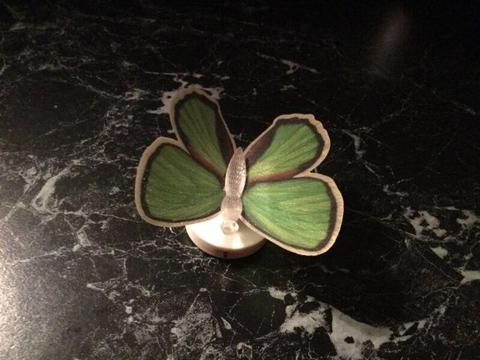 Light up butterfly, light green, battery operated