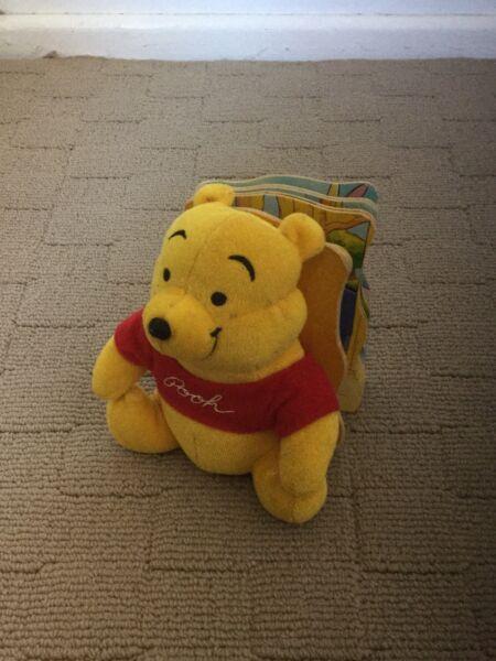 Winnie the Pooh - Toy & book