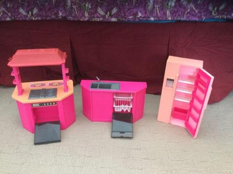 Barbie kitchen play set ensemble cuisine Mattel from 1986