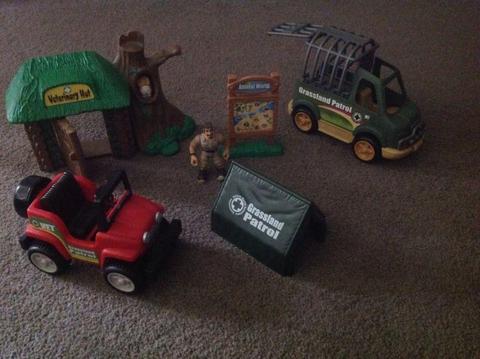 animal planet toys. Park ranger and truck etc... please see pics