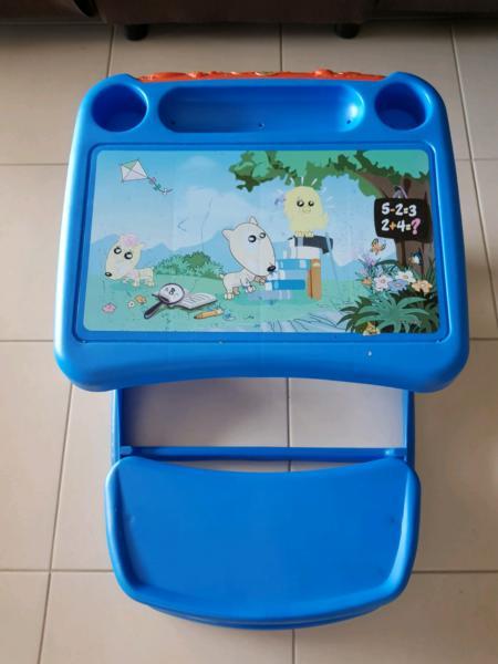 Kids Activity / Craft Table GUC $3