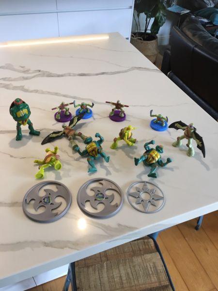 Ninja turtle assorted pieces