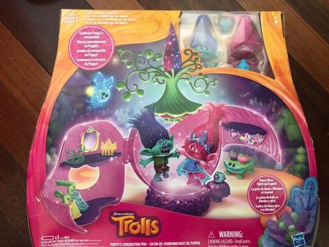 Trolls toys