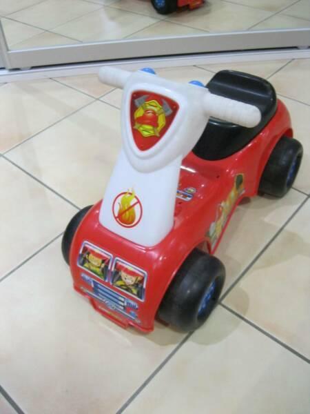 Fisher-Price Scoot N Ride