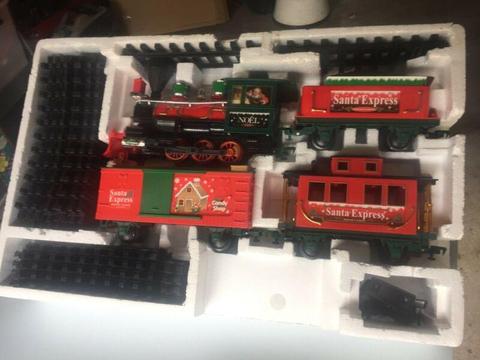 Santa Express Christmas Train Set Good Con