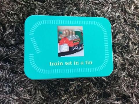 Train set in a tin BRAND NEW $6