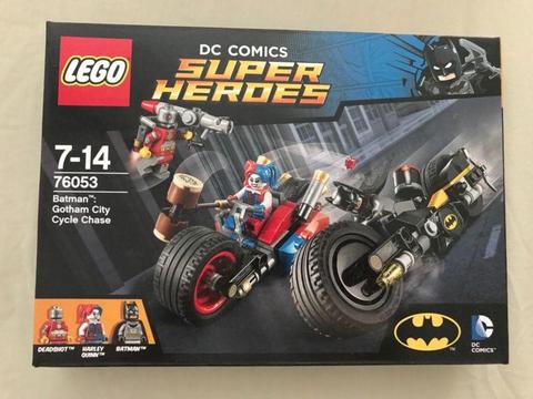 BNIB LEGO 76053 Batman Gotham City Cycle Chase