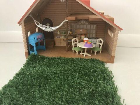 Sylvanian Families House & Accessories