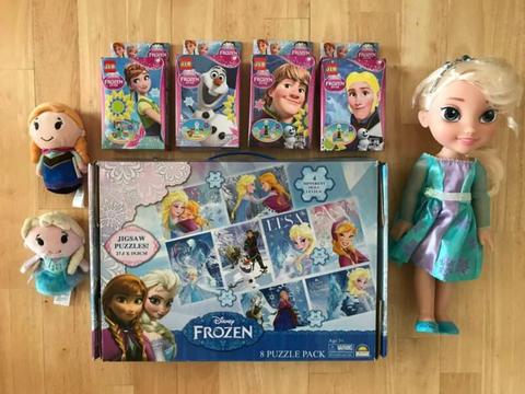 Disney Frozen Pack - 8 Puzzles, 3 dolls and 4 lego packs