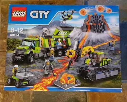 LEGO - 60124 - Volcano Exploration Base - NEW