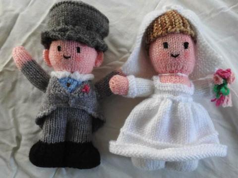 HANDKNITTED IN QLD BRIDE AND GROOM loads of detail